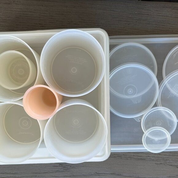 VINTAGE CLEAR TUPPERWARE STORAGE WITH MATCHING LIDS - Picture 2 of 5